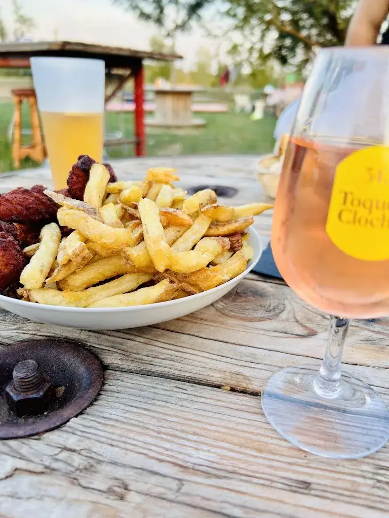 Mélanie BEZIAUD_Guinguette des lacs de Sabatouse 