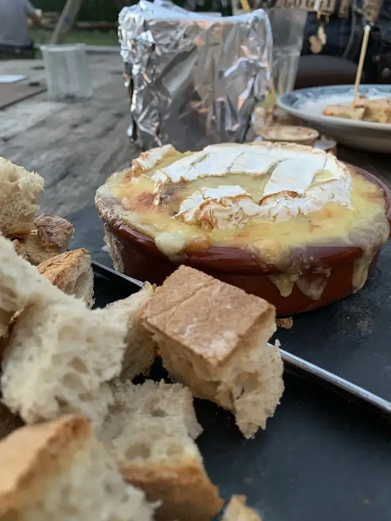 Guinguette des lacs de Sabatouse "OgROSSOmod'eau" restaurant in Longages