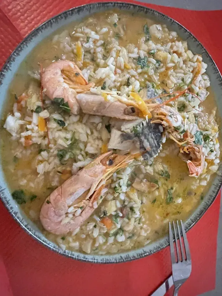 Ximei Feng_Restaurant Divin_Lourdes_review