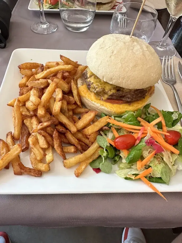 Le Globe_Marsanne_slider_image_3