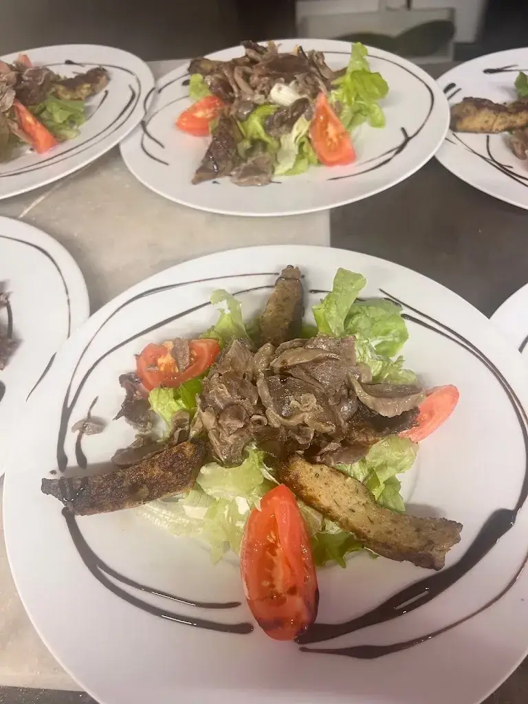 L'Arlequin_Luc-la-Primaube_slider_image_3