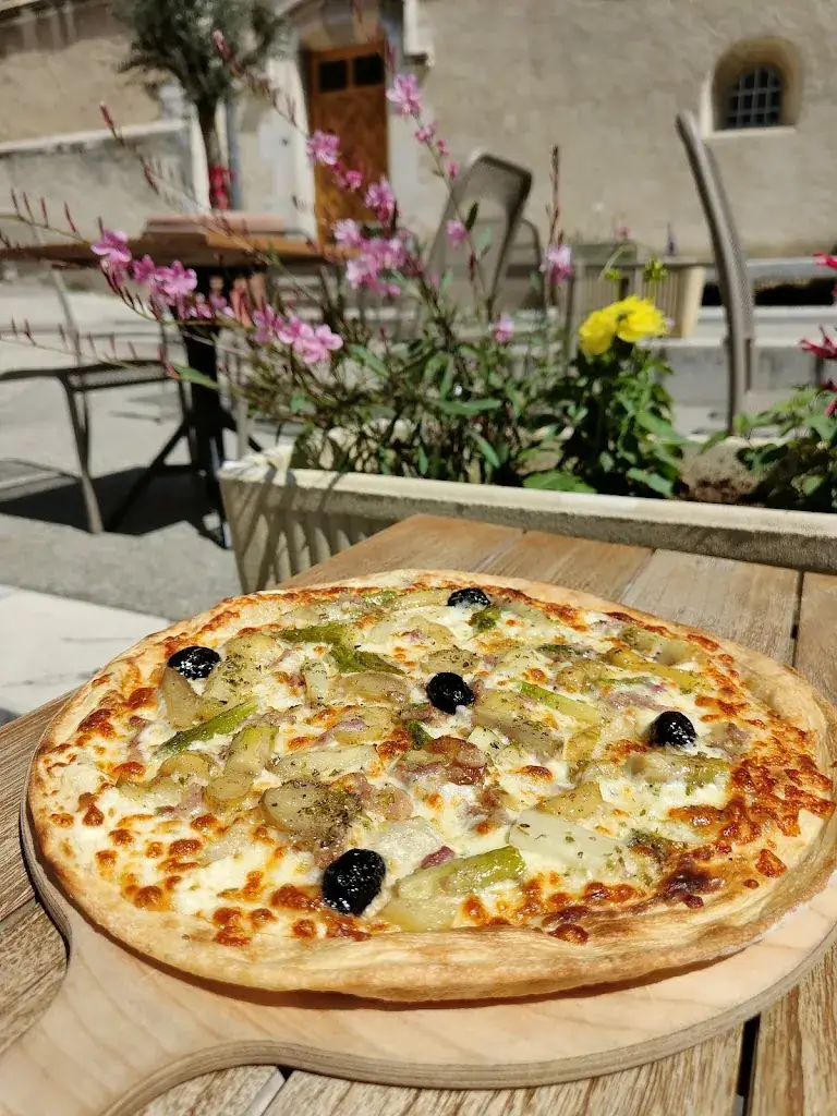 Le Vin Juin_Marsanne_slider_image_2