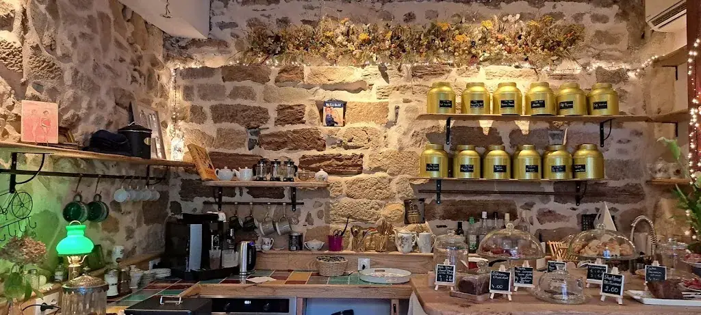 Café & Théâtre de la Bicyclette restaurant in Lodève