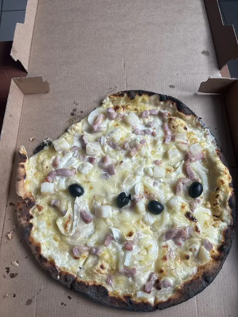 Ornella Quivet_Pizzéria des Halles_Lodève_review