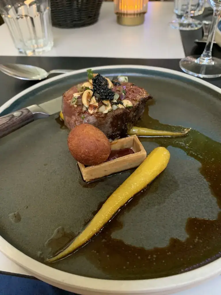 Kurt Hahn_Me. Restaurant_Limoux_review