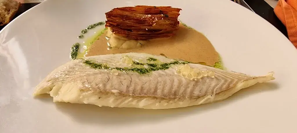 Me. Restaurant_Limoux_slider_image_2