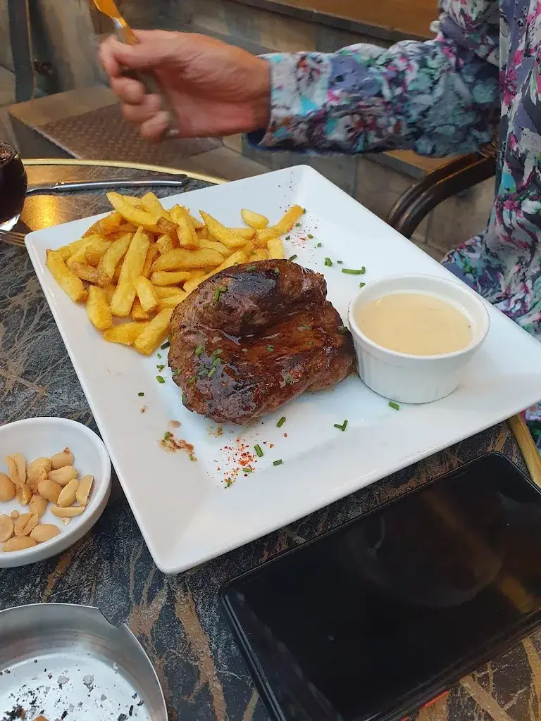 Shirley A_Le Grand Cafe_Limoux_review