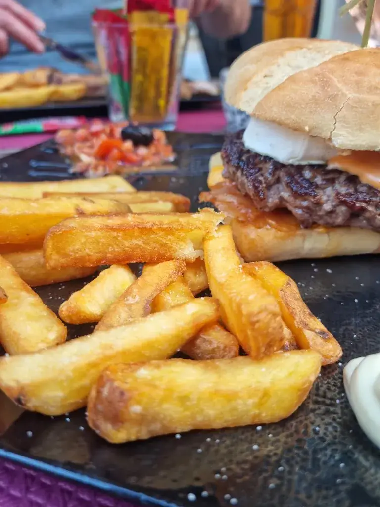 Le Grand Cafe_Limoux_slider_image_3