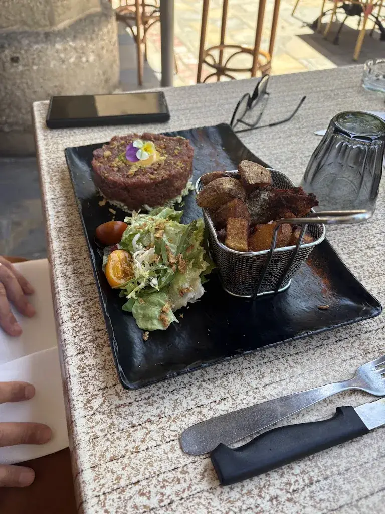 Chez Stephan Et Coco_Limoux_slider_image_3