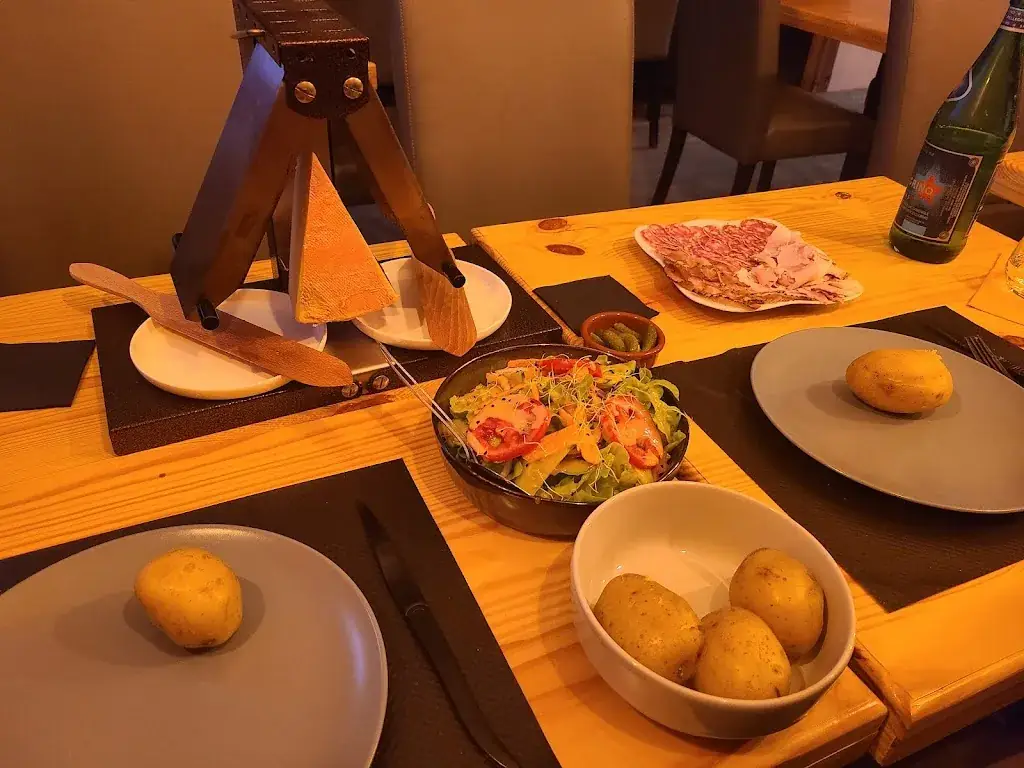 L' Adret_Villard-sur-Doron_slider_image_3