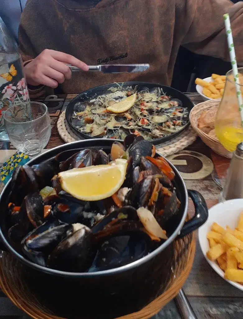 julie b._Le Petit Bouchon_Limoux_review