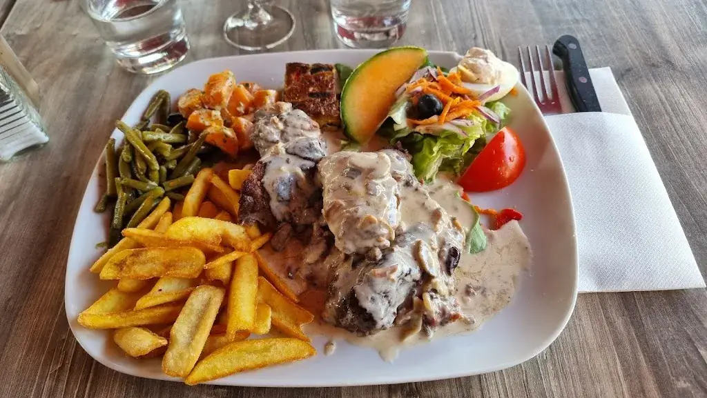 Restaurant Brasserie Le Tivoli_Limoux_slider_image_2