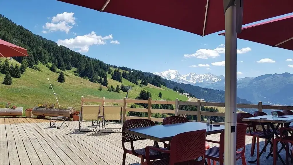 Le Refuge_Villard-sur-Doron_slider_image_1