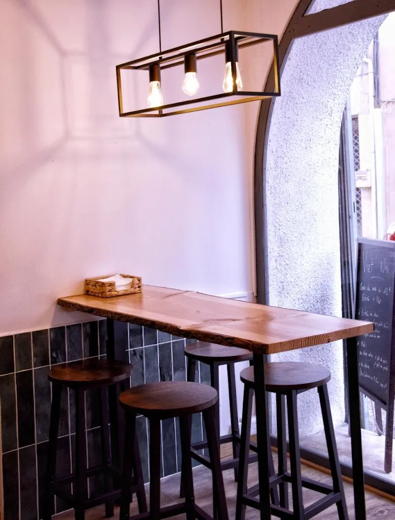 Viet Nhi_Limoux_slider_image_1