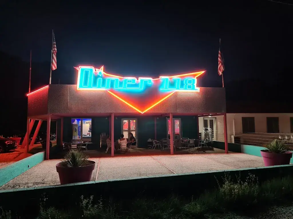 Conor Ashe_Diner 118_Rouffiac-d'Aude_review