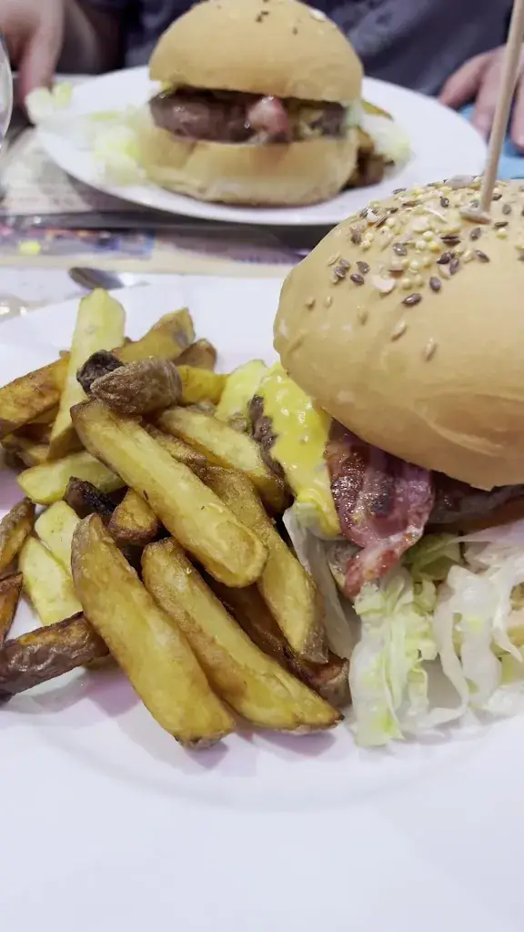 Diner 118_Rouffiac-d'Aude_slider_image_2