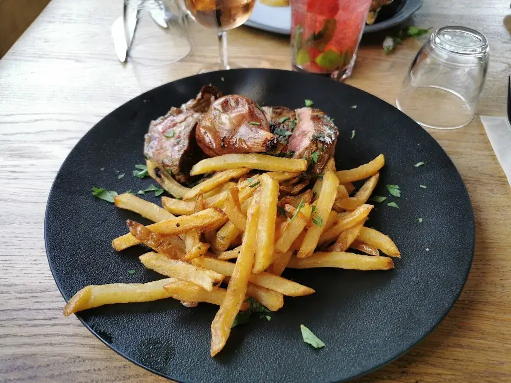 Base de Caïx_Luzech_slider_image_2