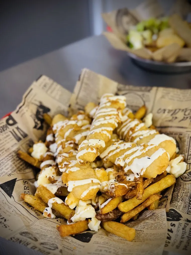 O POUTINE_Luz-Saint-Sauveur_slider_image_2