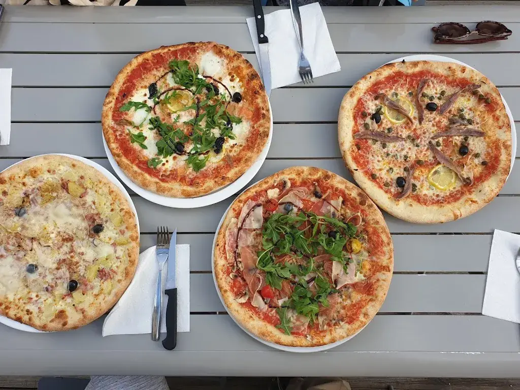 Ash_Pizz'Ariane_Luz-Saint-Sauveur_reseña