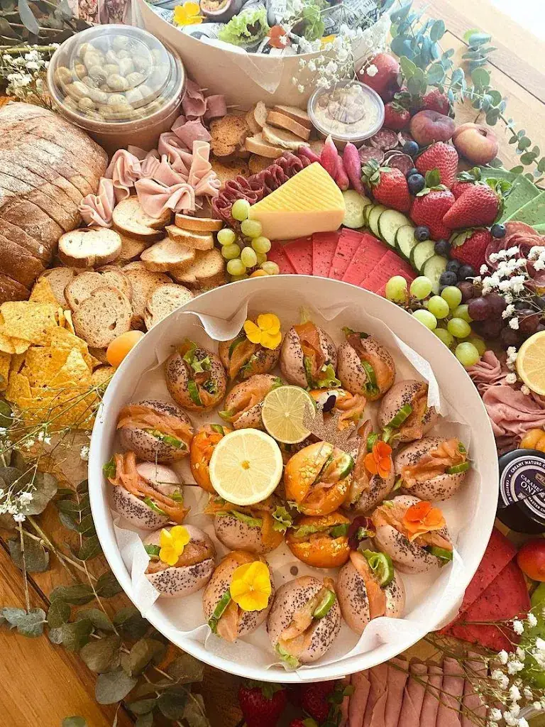 Menu_Lapérodine | Planches apéritives, Brunch & Grazing à Nîmes_Marguerittes_immagine_8