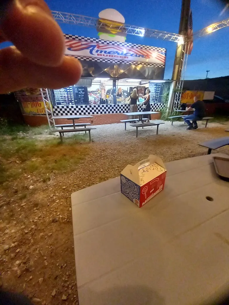 Carlos De Oliveira_American Burger_Marguerittes_recensione