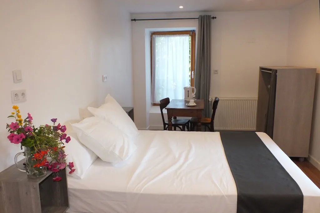 Hôtel Restaurant Du Parc, chambres à partir de 68€_Maclas_slider_image_1