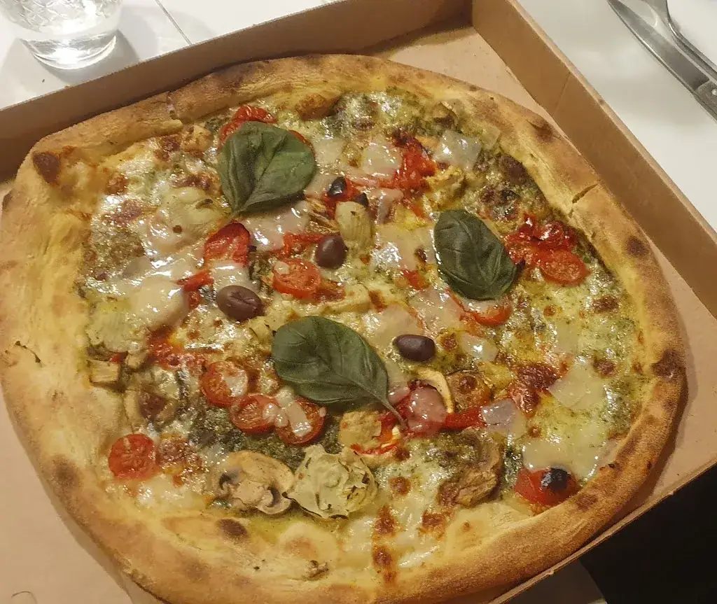 chloe france_CHEZ BONAM Pizzeria_Marsillargues_review