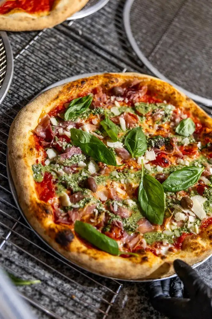 CHEZ BONAM Pizzeria_Marsillargues_slider_image_2