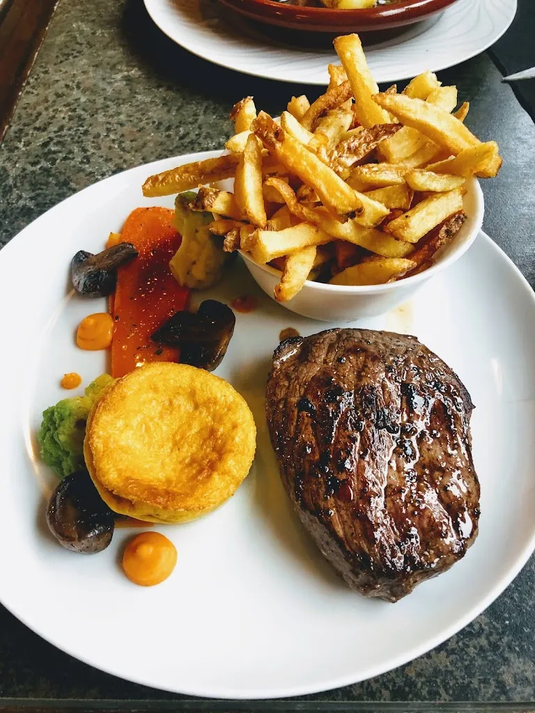 Emmaline Ashley_Betty Beef- Restaurant d'Eleveur/Mascaras-Gers_Mascaras_review