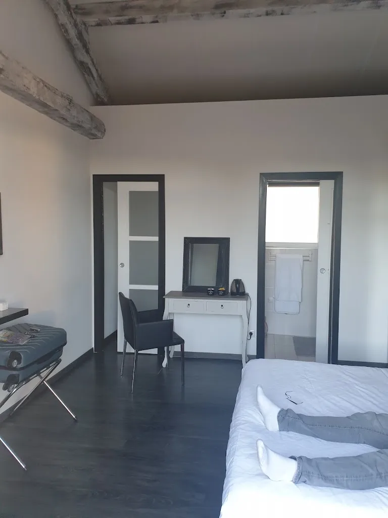 Marie Guichaux_Guest House La Petite Ecole_Marciac_review