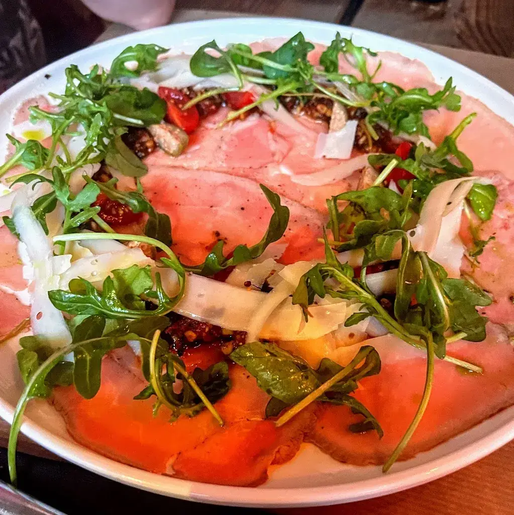 Emmaline Ashley_La Table de Tillac_Tillac_review