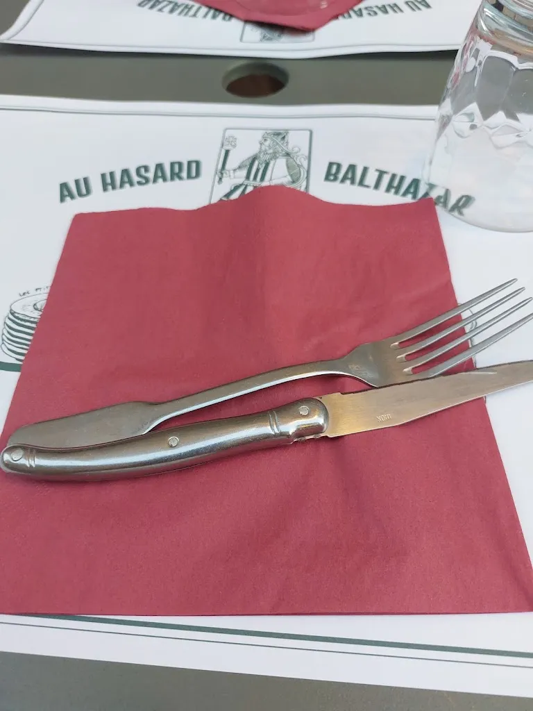 Albert Salvador_Au Hasard Balthazar_Martel_review