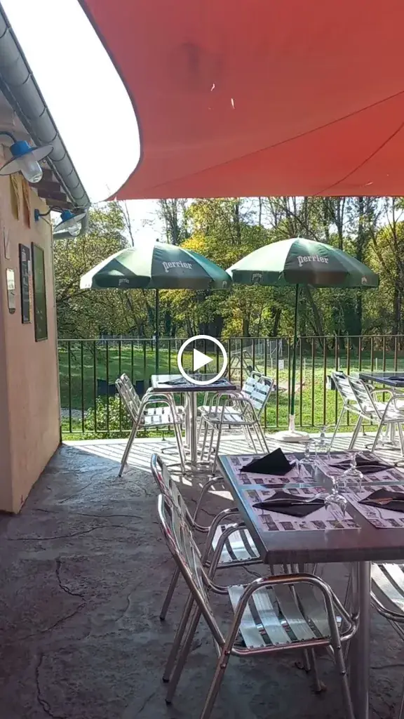 O' berges du rocher restaurant in Martel