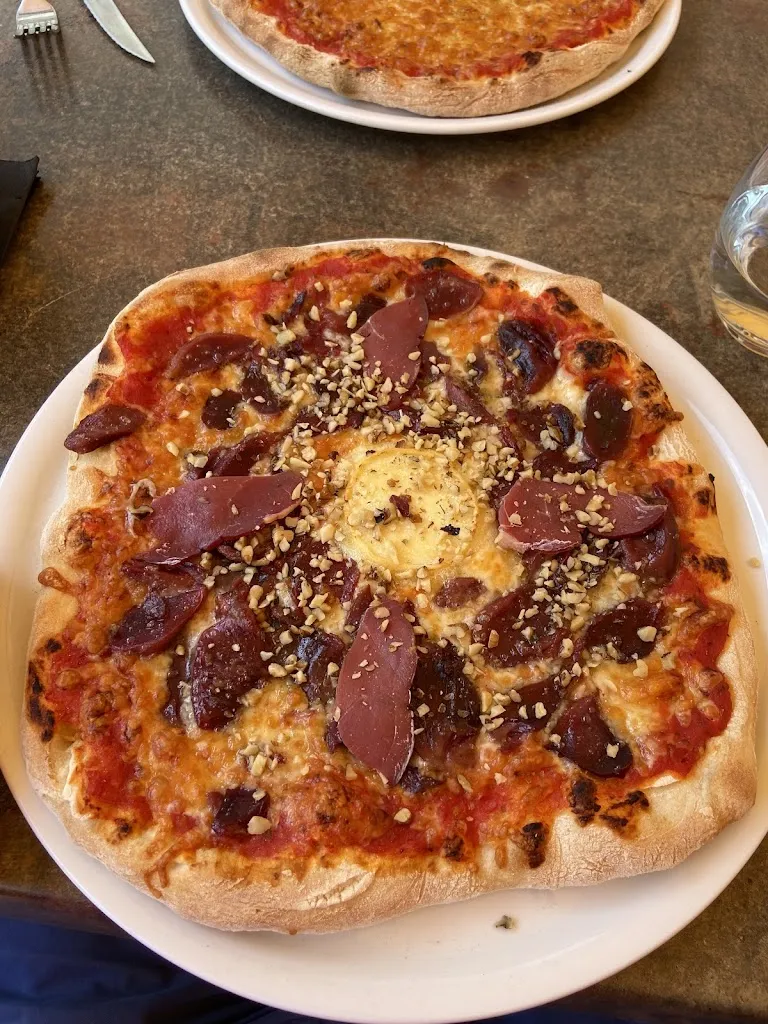 James Nevill_Pizza Martel'li_Martel_review