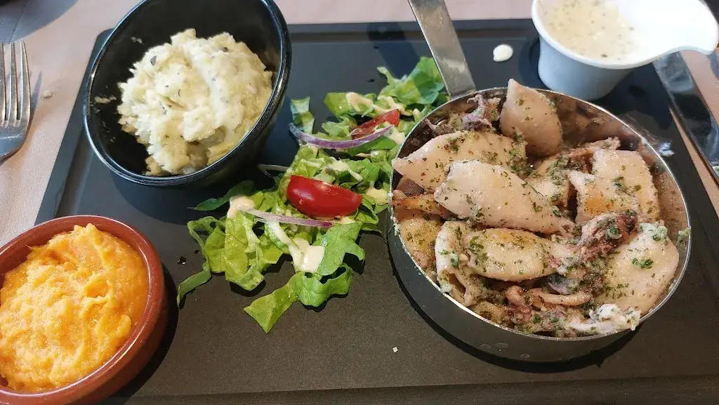 Martine bourlon-sentucq_Restaurant La Rivière_Martres-Tolosane_review