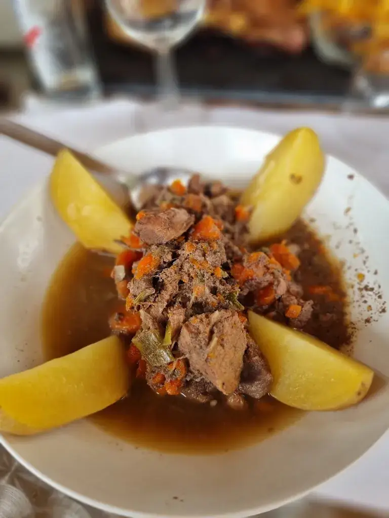 Catalina GUTIERREZ_Chez Bri_Boussens_review