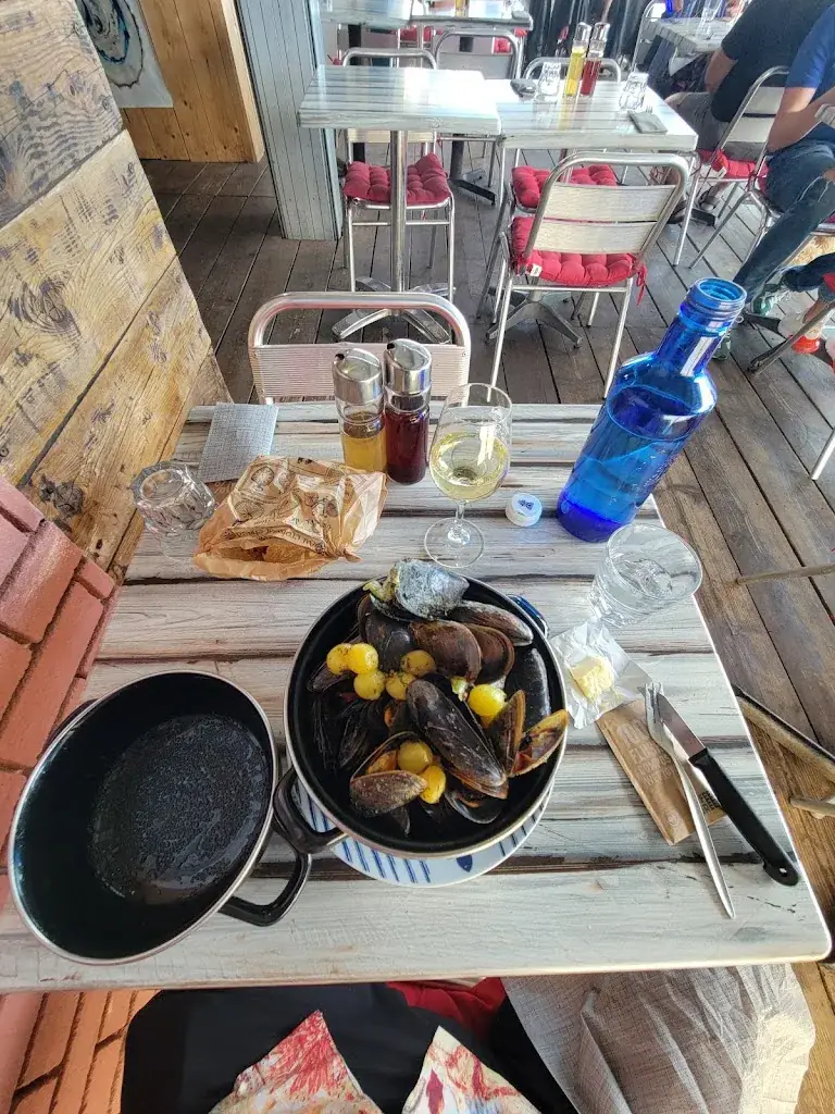 Jim Hooker_Chez Titin_Marseillan_review