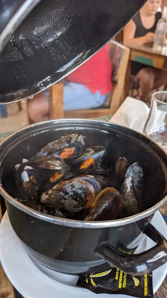 David Hämmerli (David H.)_Mussels And Company_Marseillan_review
