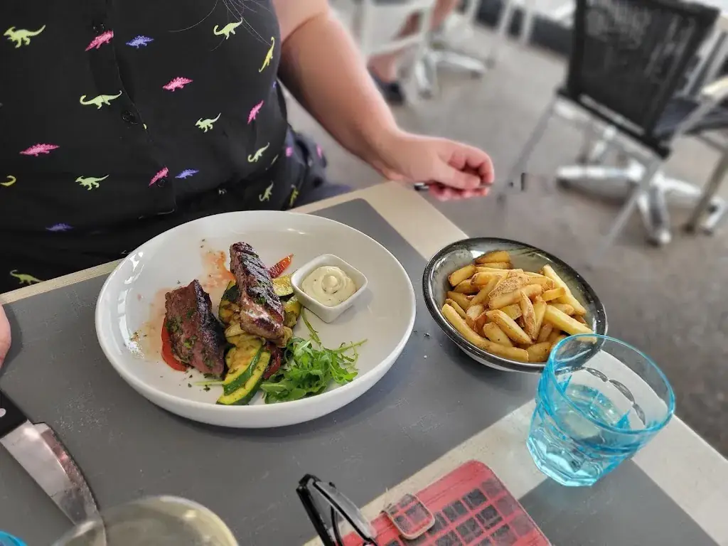 Will McAlister_La Pacheline_Marseillan_review