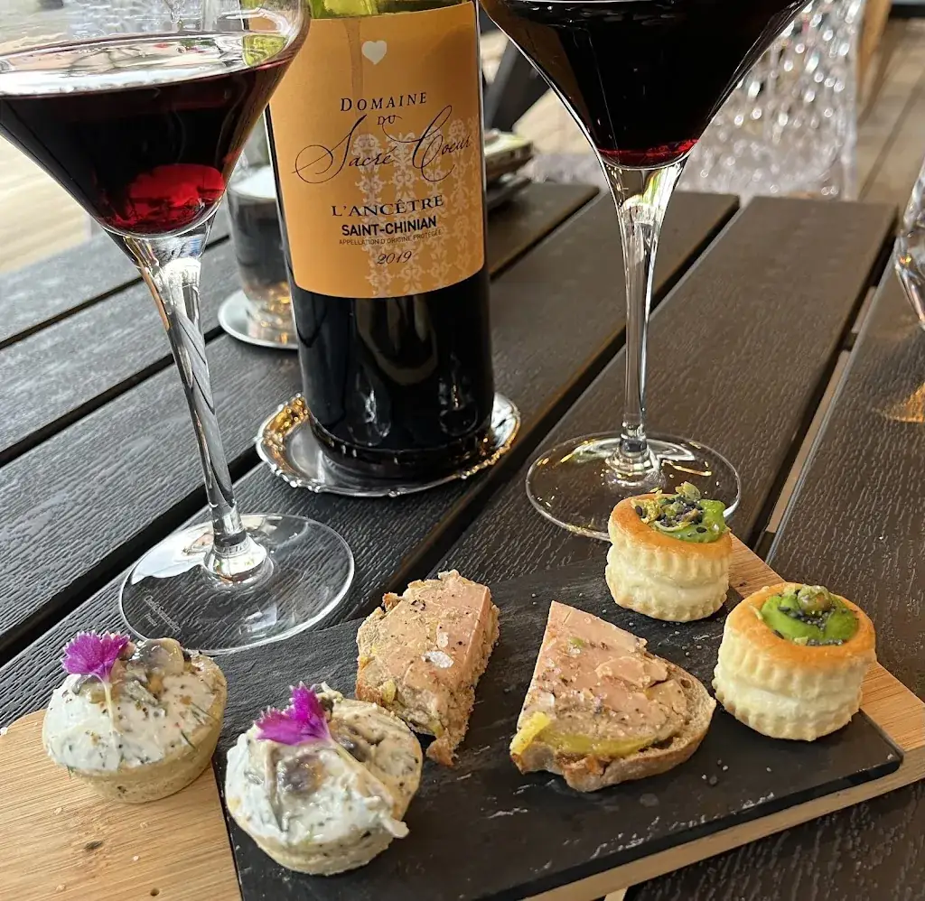 Betina Finley_Les Deux M_Marseillan_recensione