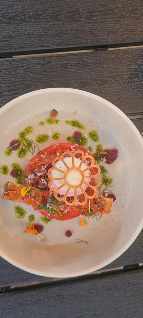 Les Deux M_Marseillan_slider_image_2