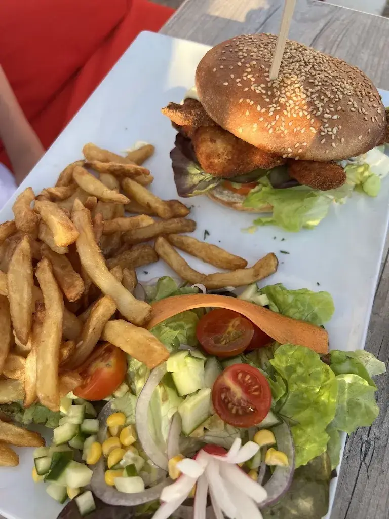 Guy Weymeschkirch_Le Belem Bar Tapas_Marseillan_review