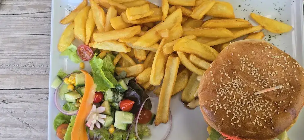 Le Belem Bar Tapas_Marseillan_slider_image_3