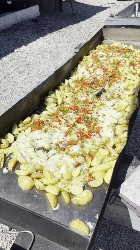 Elena Iliasova_Côté Jardin Marseillan_Marseillan_review