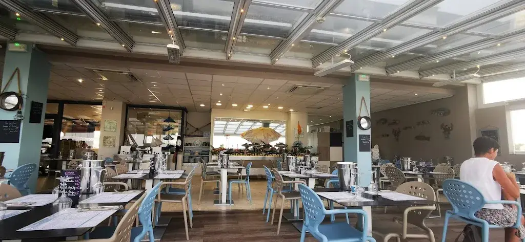 François Monique Dumont_La Ferme Marine - L'assiette du port_Marseillan_review