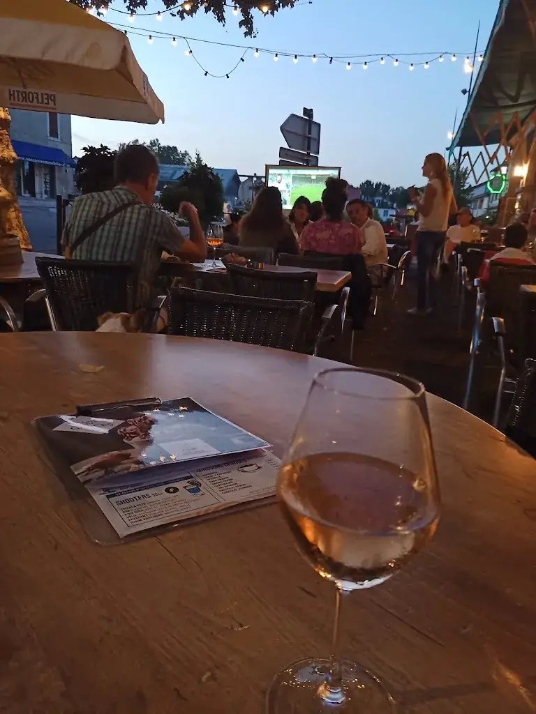 Stan Barnett_Brasserie -Cafe Du Centre_Maubourguet_review