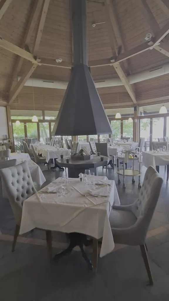 Restaurant-Auberge de la Tène_Marin-Epagnier_slider_image_2