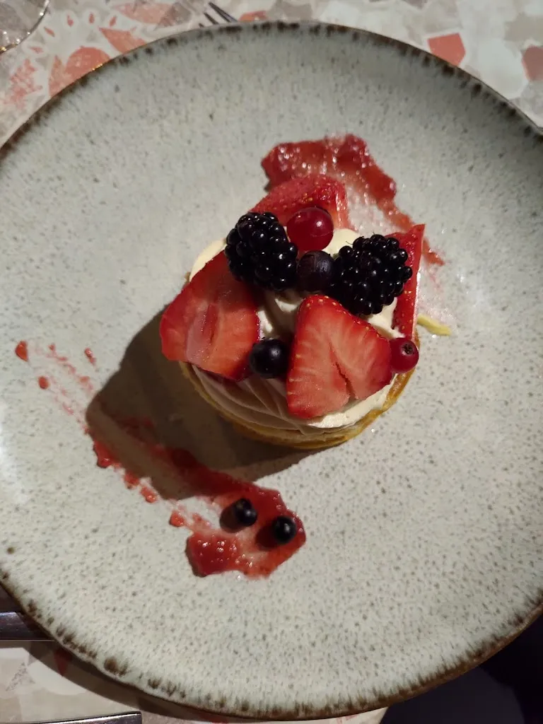 Menü_La Palombe Gourmande By SLS_Lascazères_Bild_7