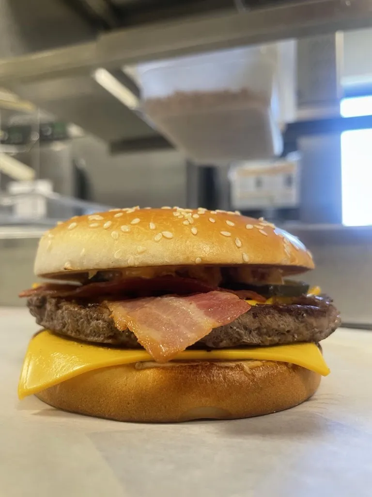 Menu_McDonald's_Maubourguet_image_5