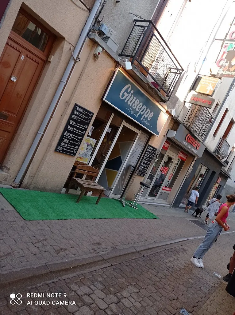 Pizzeria Giuseppe di napoli restaurant in Marvejols